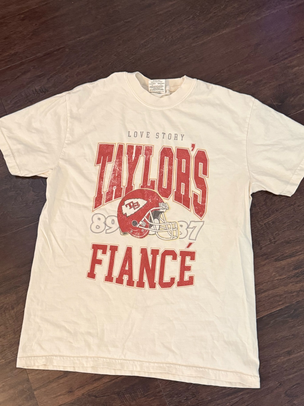 NEW GIrl Tribe Taylor Swift T-Shirt size medium